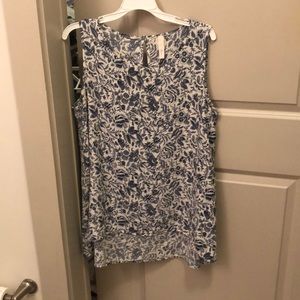 Blue and white tunic